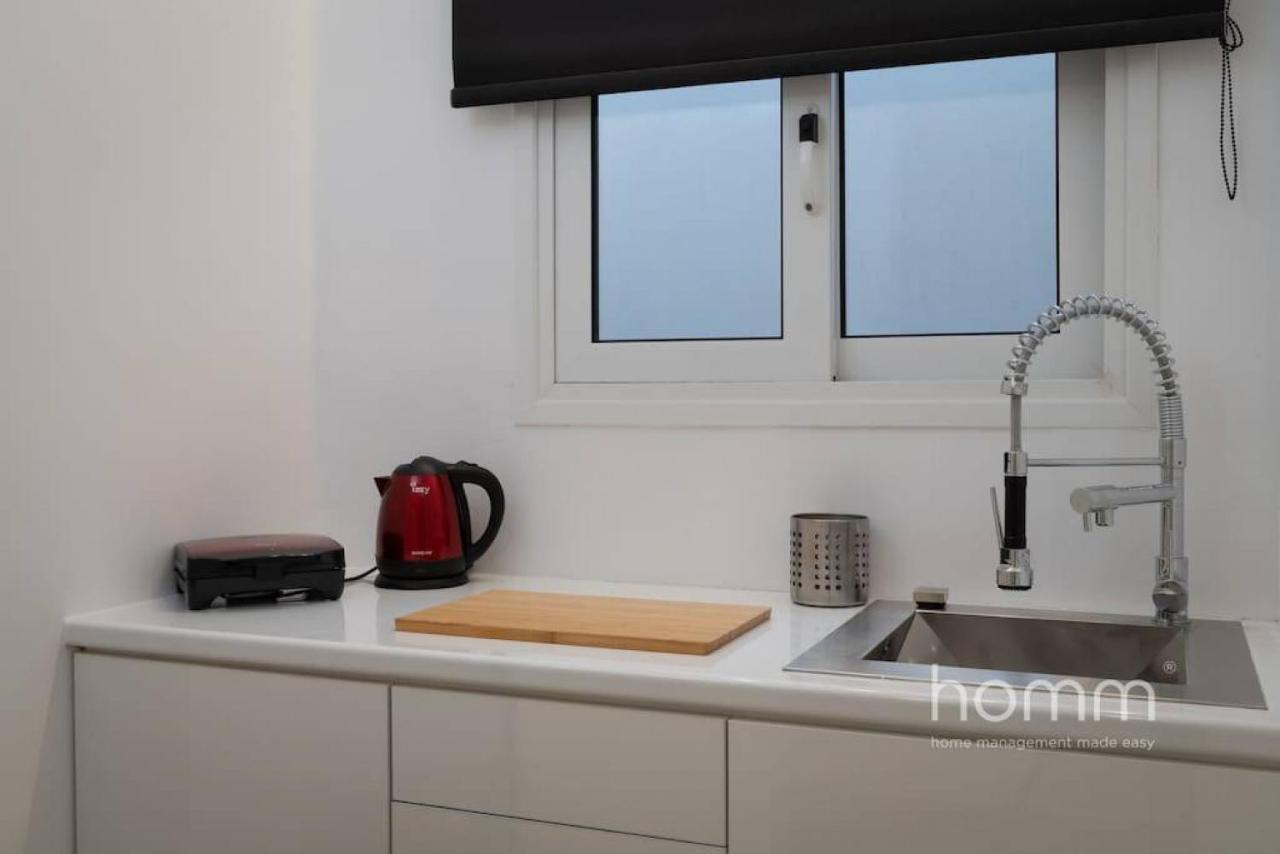 34Sqm Minimal Homm Apartment With Acropolis View Ateny Zewnętrze zdjęcie