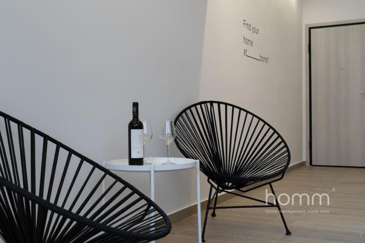 34Sqm Minimal Homm Apartment With Acropolis View Ateny Zewnętrze zdjęcie